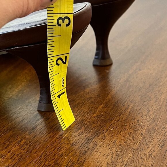 Donald Pliner Sandals - Picture 5 of 10